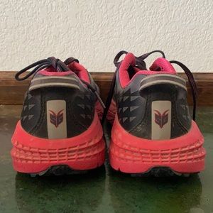 Hoka OneOne Speedgoat 2